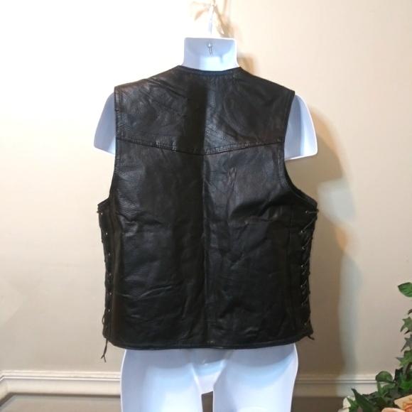 Diamond Plate Black Pieced Leather Biker Vest - Picture 5 of 8